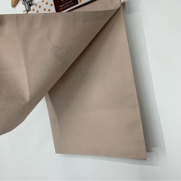 Thanksgiving Fall Pumpkin Print Give Thanks Table Runner New Nwt Size 13x72” - Picture 5 of 9